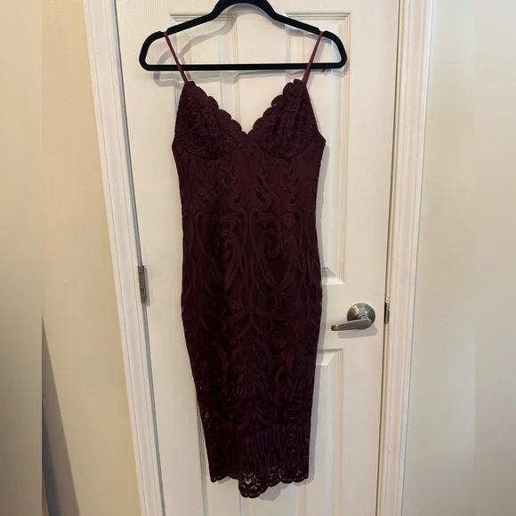 gia lace pencil dress bardot Bardot Gia Lace Pencil Dress in Wine, size XS / US